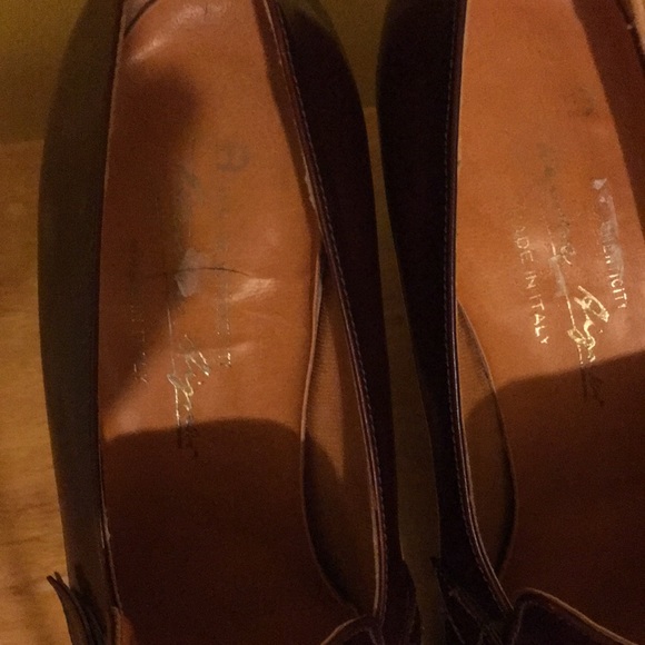 Wine color. Heel  shoe - Picture 3 of 3